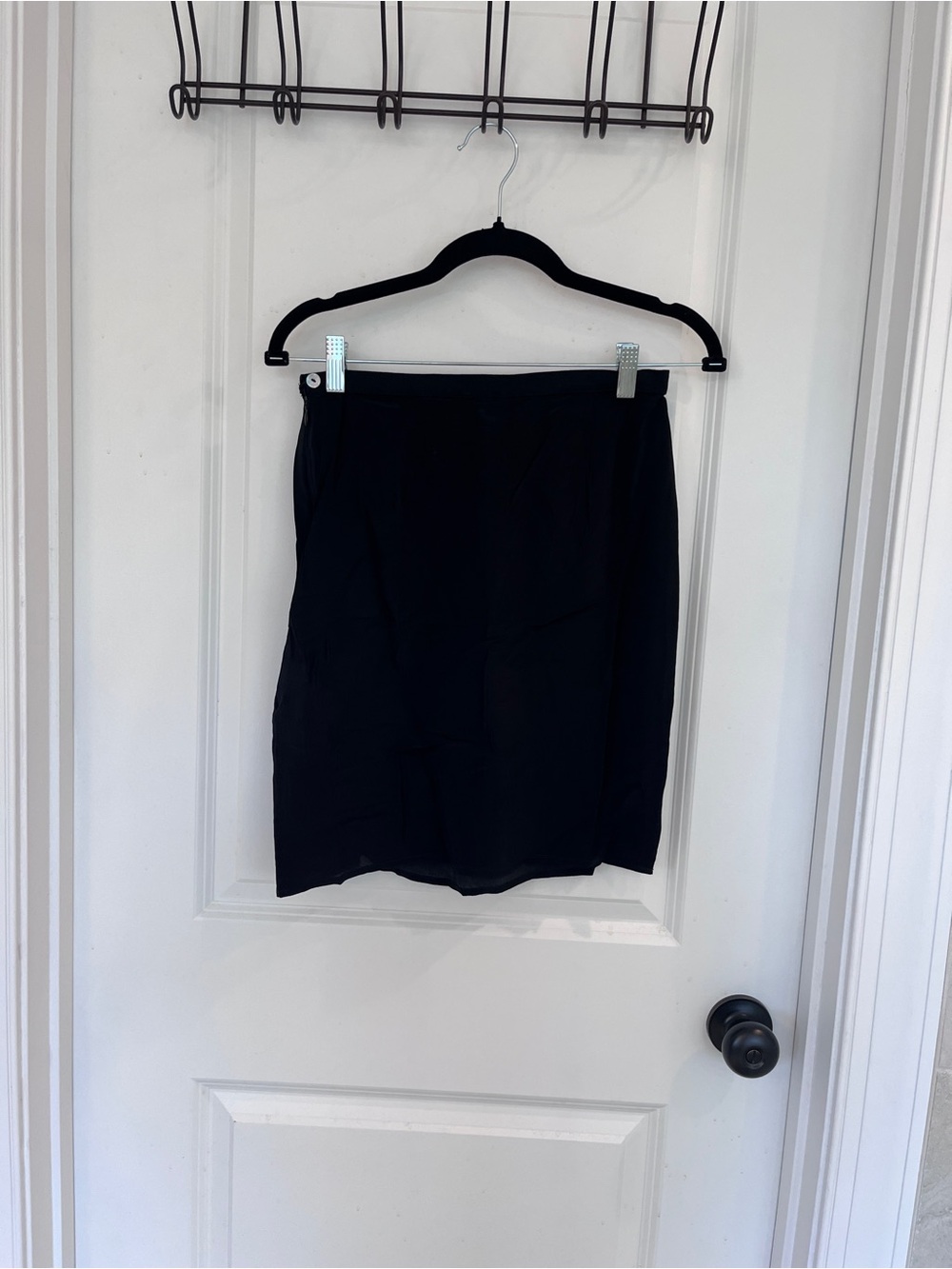 Brand New FARM Rio Black Heart Midi Skirt - Picture 11 of 14